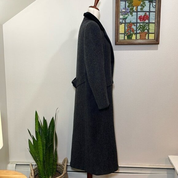 Stunningly Beautiful Wool Velvet Coat Long Made in the USA Dark Gray/Black Sz 8 - Picture 4 of 16